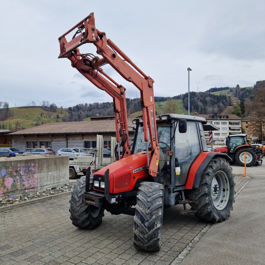 Massey Ferguson 4345