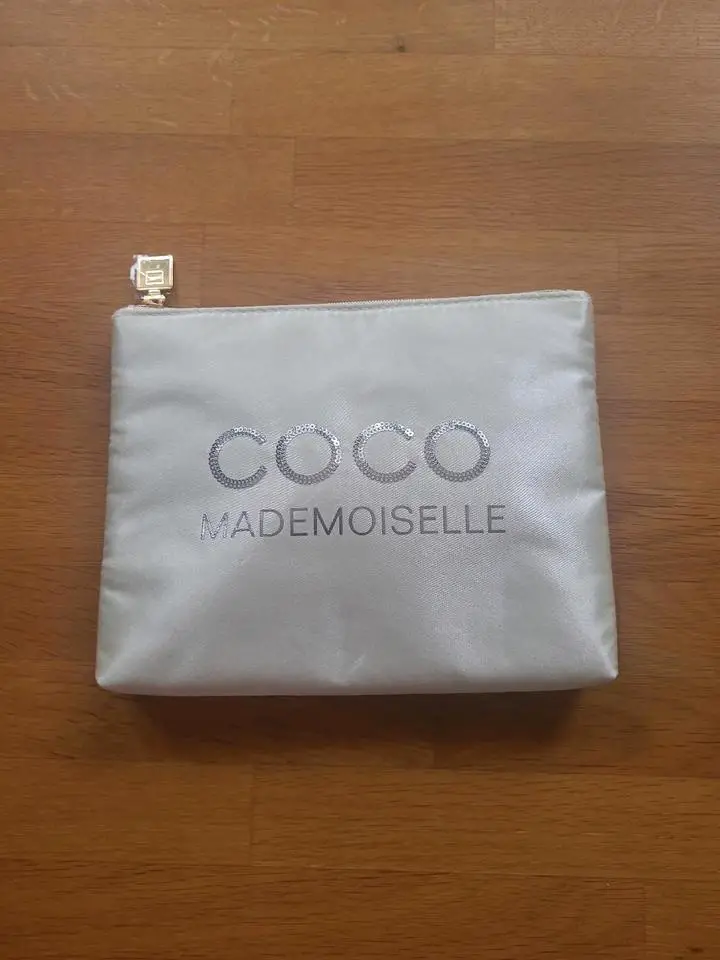 Chanel Coco Mademoiselle Kosmetiktasche leicht beige neu