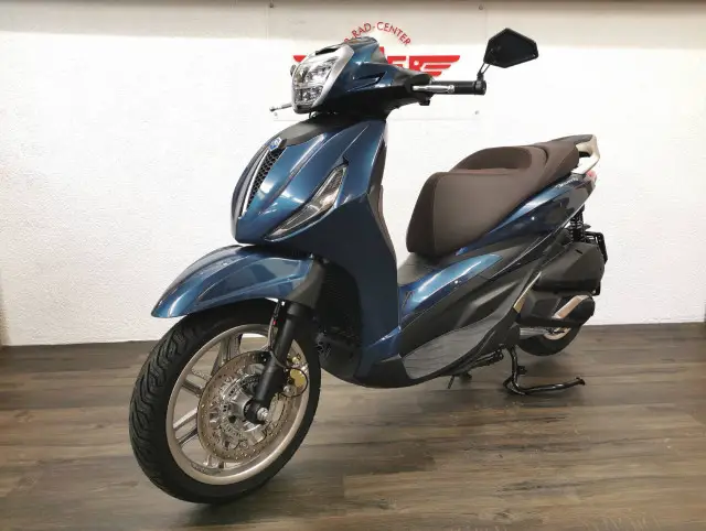 piaggio beverly 300 hpe