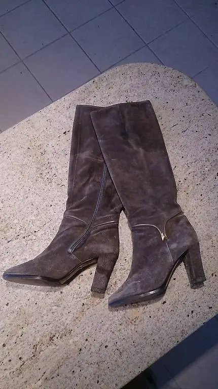 Graue Wildlederstiefel für Herbs und Winter Gr. 38