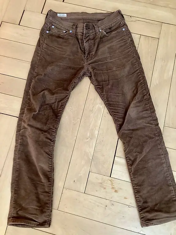 Levis 511 Cordhose Grösse 30/30 Neuwertig