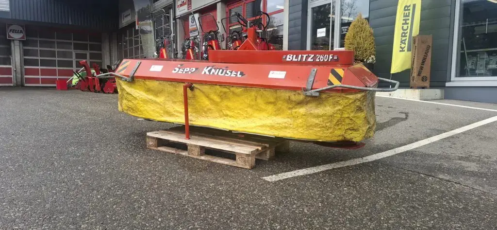 Frontscheibenmähwerk Knüsel Blitz 260