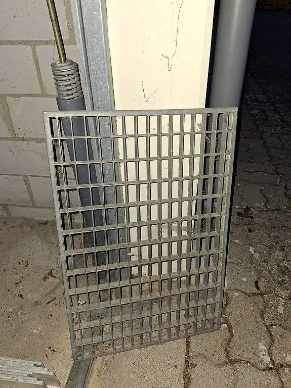 Gitterrost/ Schachtabdeckung