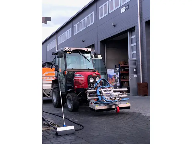 FIEDLER Frontunkrautvernichter FUV, Kommunaldienst