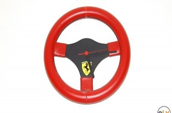 Ferrari Lenkrad Wand Uhr in Momo Look