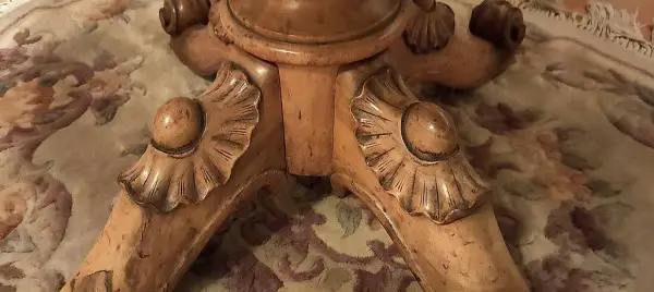 Club(Salon)tisch aus Marmor