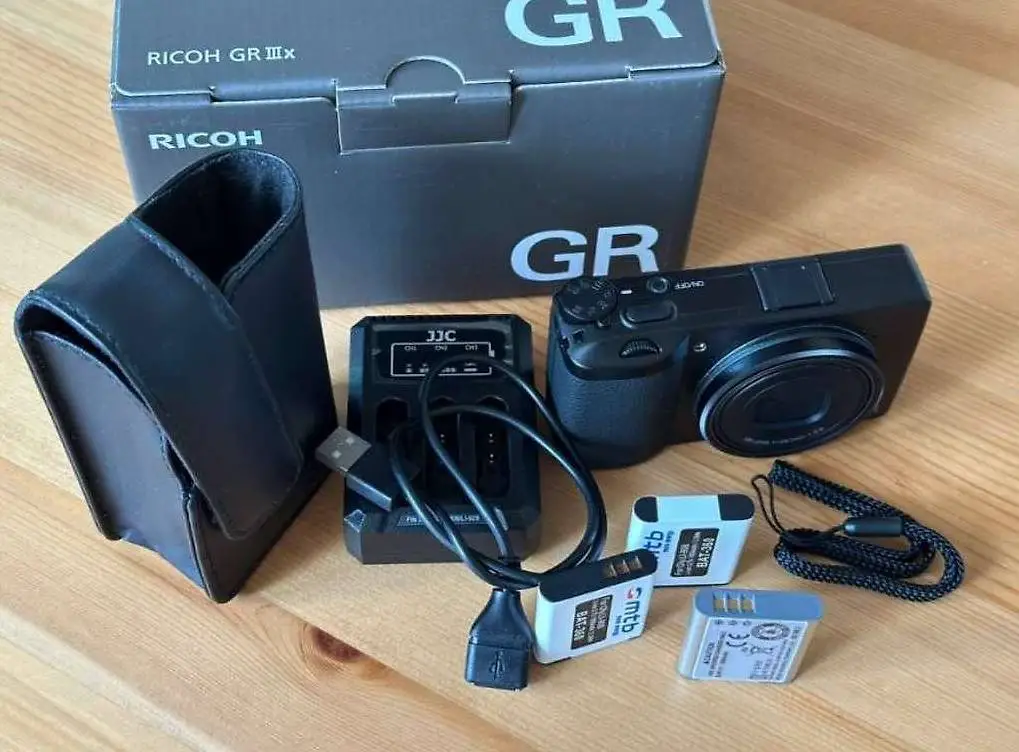 Ricoh GR IIIx Top Zustand