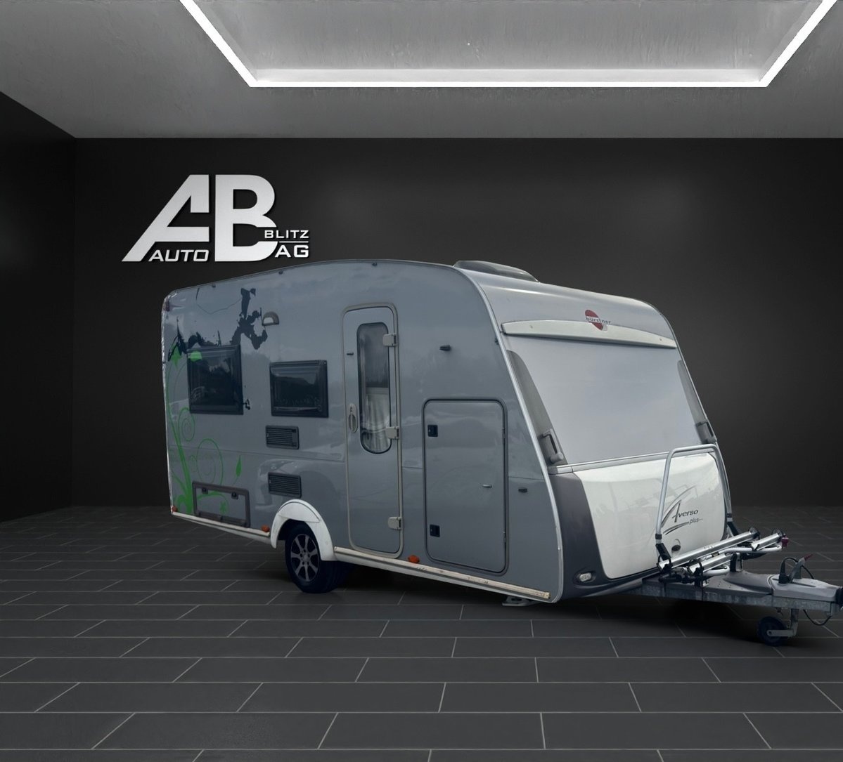 BÜRSTNER Averso plus 440 TK mit Antischlingerkupplung