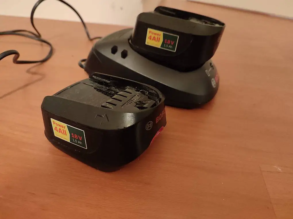 Bosch Akku 2x & Ladestation