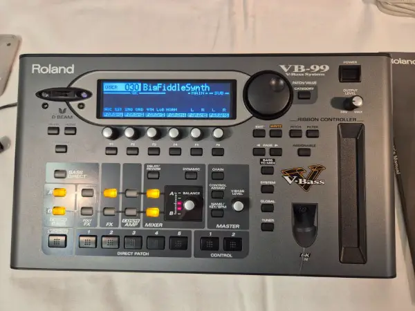 Roland VB-99 Virtual Bass
