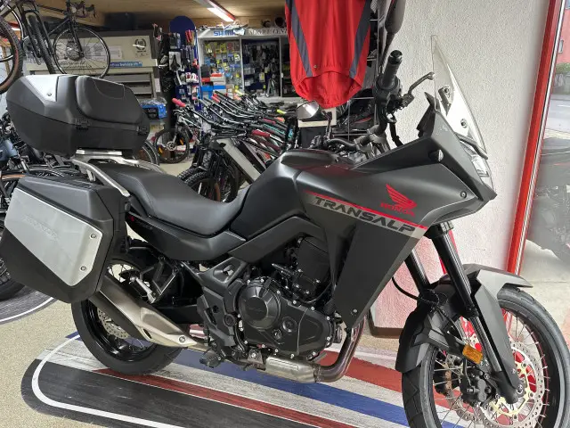 HONDA XL 750 Transalp Black