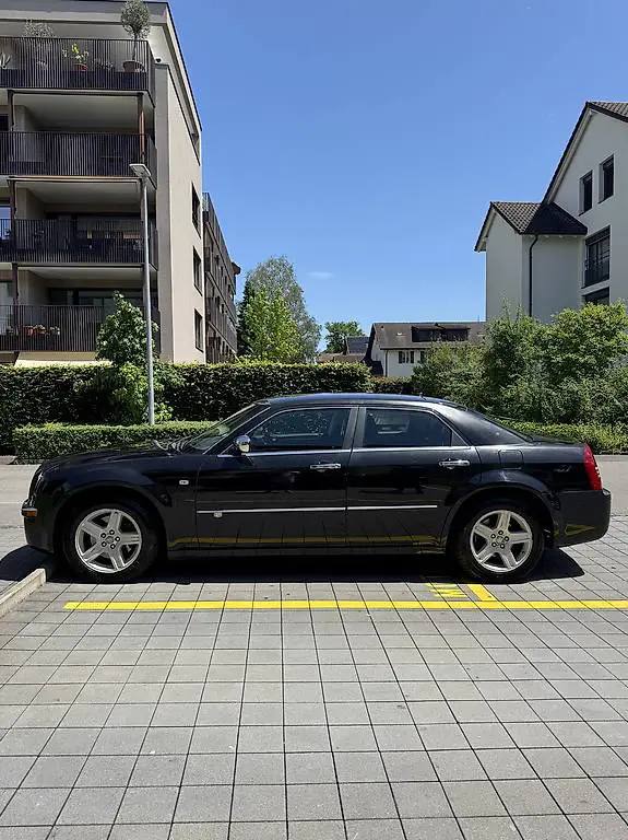Chrysler 300C ab MFK ohne Garantie