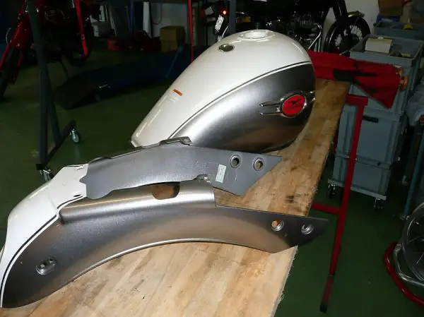  Tank und Seitenteile Guzzi Belaggio