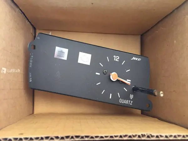 Uhr zu Toyota Oldtimer