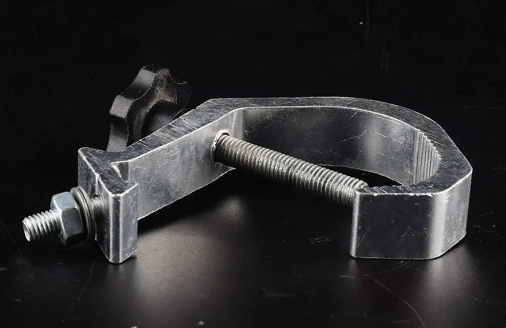 Kompakte Traversenklammer 40 60mm, 30kg