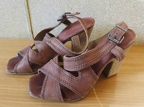 Süsse Sandalette von Roberto Santi