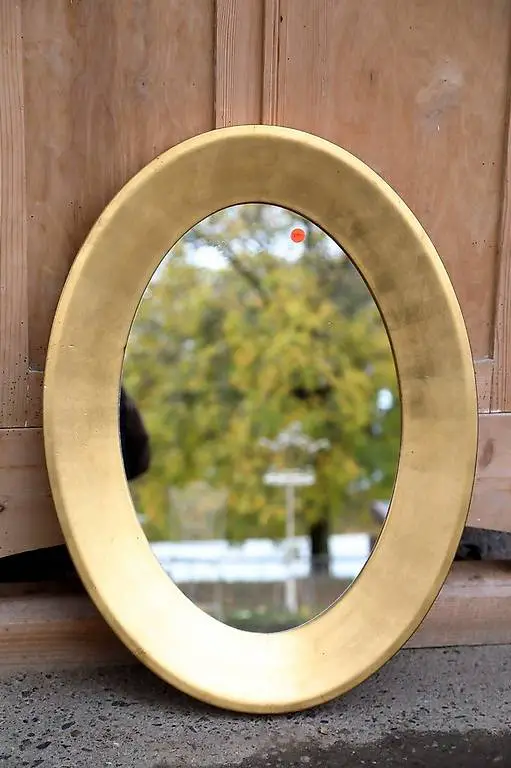 Spiegel oval, mittelgross, goldfarben