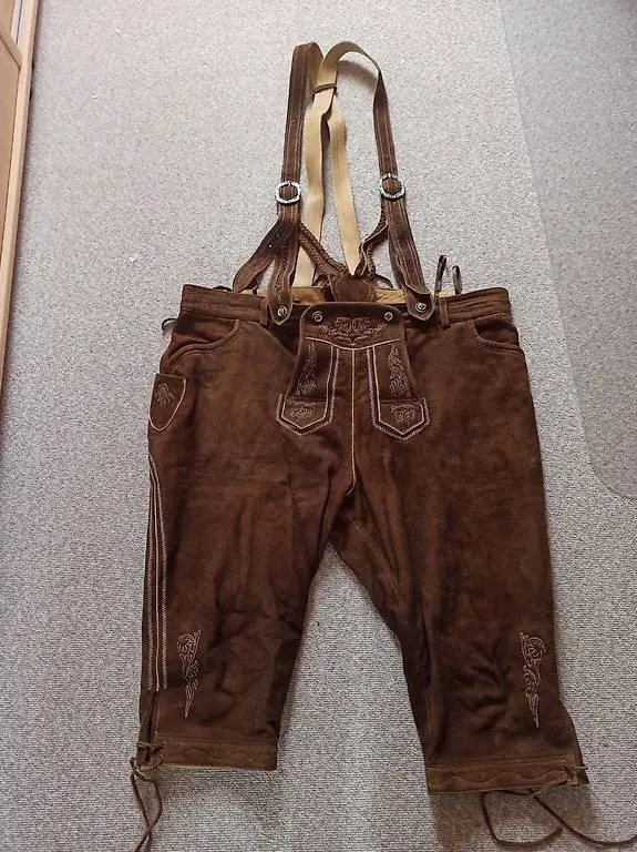 Trachtenhose / Lederhose in Grösse 64