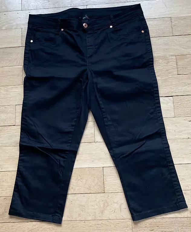 Stoffhose schwarz Gr. 44 Street One 3/4 Lang