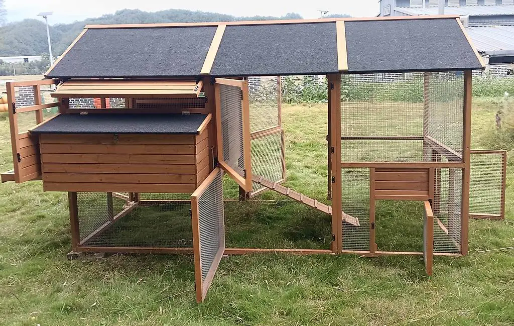 isolierter hühnerstall hasenstall begehbar massiv neu