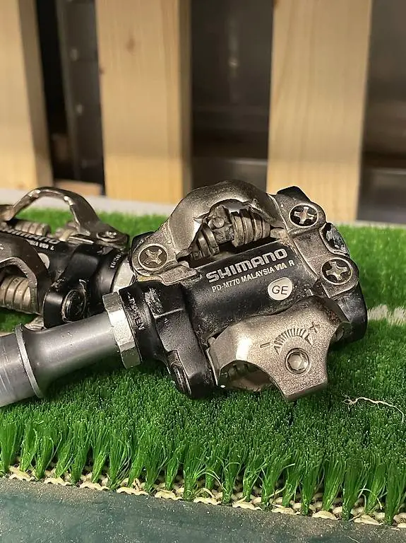 shimano deore xt pedals mtb or gravel