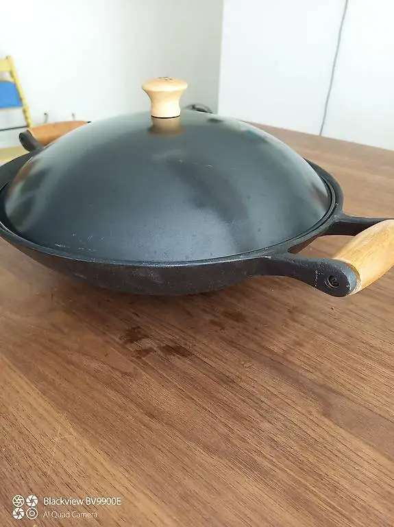 Wok Phanne aus Gusseisen schwarz 36 cm