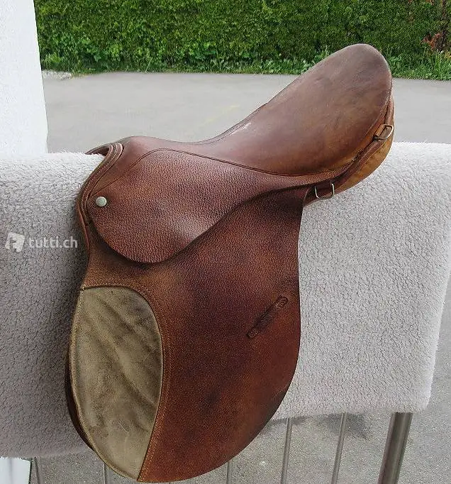  Sattel aus Leder gebraucht Reiten