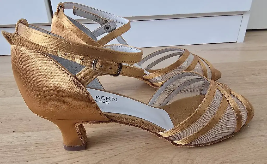 Tanzschuhe Anna Kern, Gr. 38, Neu und OVP