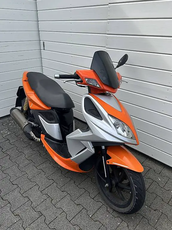 Roller 125ccm (Kymco)