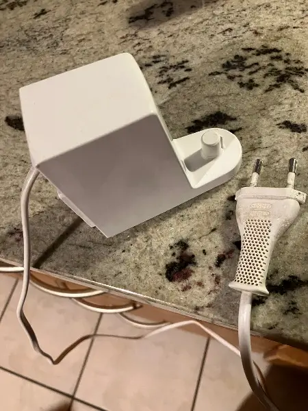 Ladegerät für elektrische Braun- Zahnbürste