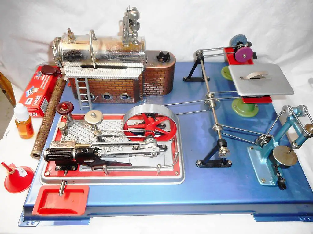 Dampfmaschine Wilesco D161 mit Zubehör