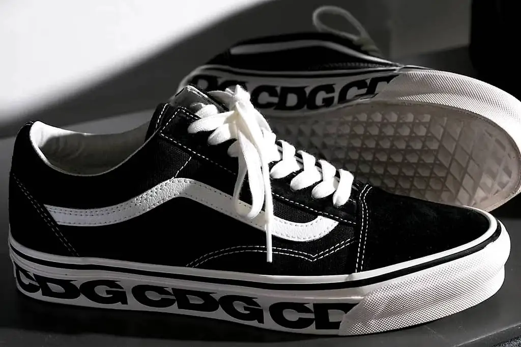 CDG Comme des Garcons x Vans Old Skool LX