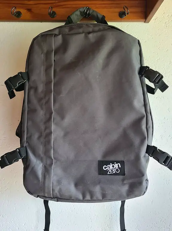 Cabin Zero Classic 44L Rucksack Handgepäckgrösse