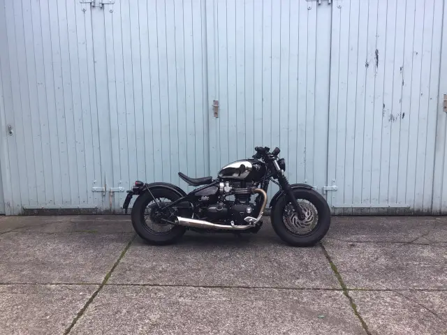 TRIUMPH Bonneville Bobber 1200 Chrome Edition