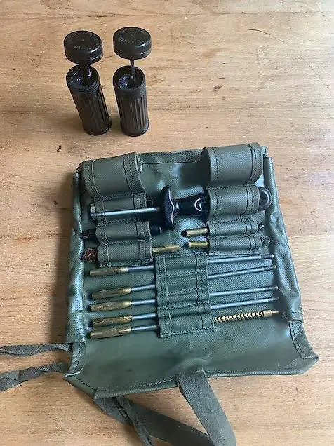 Putzzeug zu StgW57 / Karabiner - neuwertig