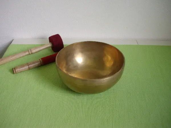 Klangschale 1.196 g zum günstigen Preis, neu