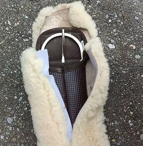 Lammfell Westerngurte