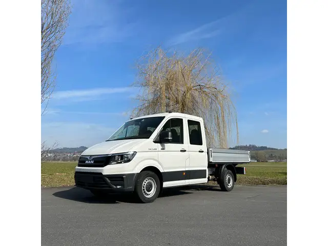 MAN, TGE 3.180 4x2 DoKa Pritsche, Brücke/Pritsche