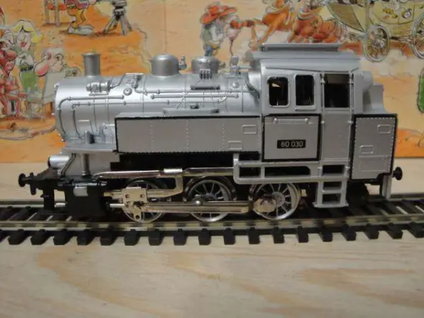 Primex / Maerklin locomotive à vapeur grise