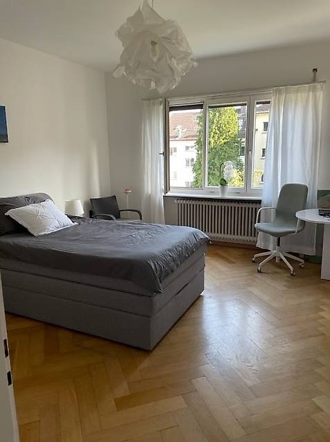 Möbiliertes Zimmer bei Bhn Wiedikon