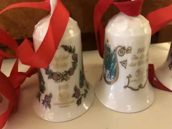 Hutschenreuther Weihnachtsglocken 1981 &1993