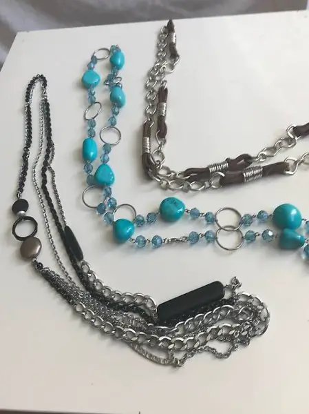 Ketten in verschiedenen Varianten und Ausführungen, neu