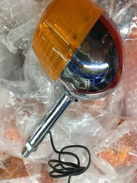 Neue Originalverpackte Suzuki RV Blinker