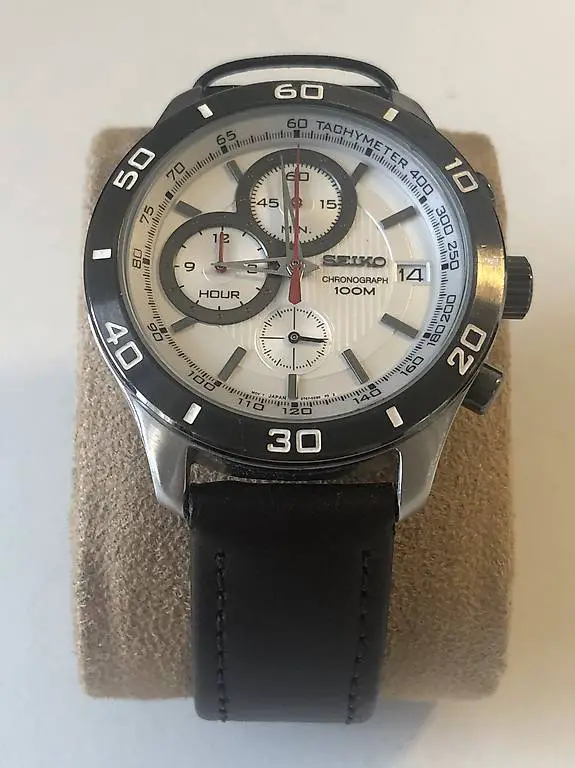 Seiko Chronograph Quartzuhr 8T67-00B0