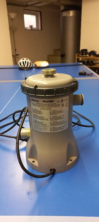 Filterpumpe für Pool von Bestway mit Zubehör zu verkaufen