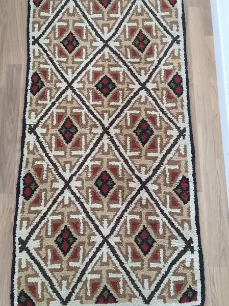 WUNDERVOLLE ECHTE TEPPICHE, 45 JÄHRIG...