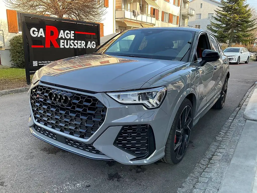 Audi RS Q3 2.5 TFSI quattro S-Tronic