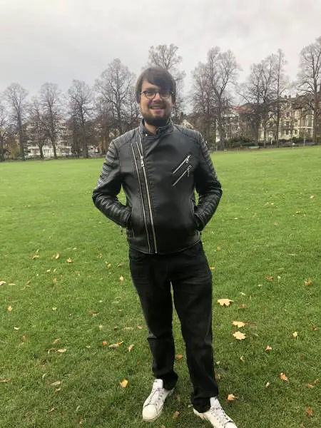 Jeune homme cherche relation sérieuse