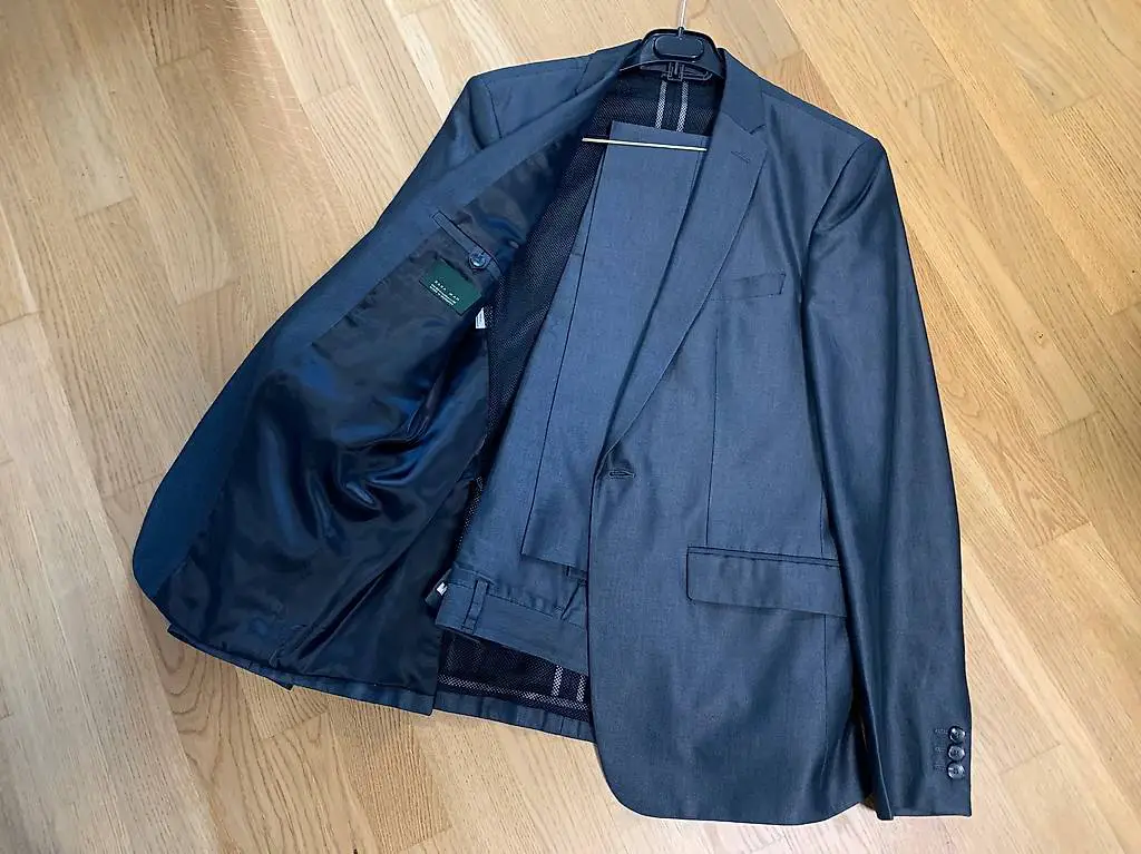 herrenanzug grau-glenzend von zara (neu)