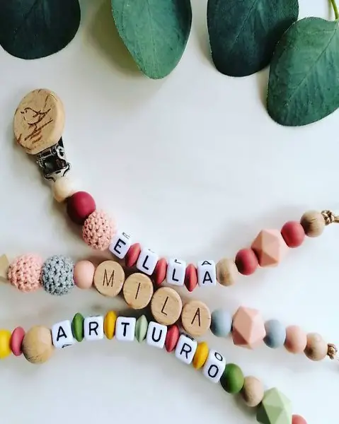 Nuggiketten mit Namen / Babygeschenke